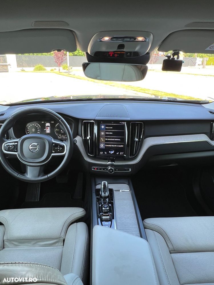 Volvo XC 60 T8 AWD Recharge Geartronic Inscription - 3