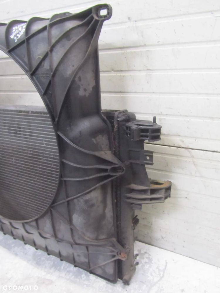 iveco daily 14-.2.3 hpi chłodnica wody-obudowa chłodnic - 2