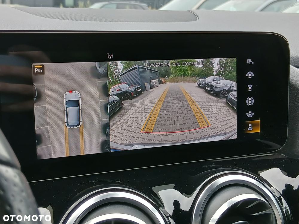 Mercedes-Benz GLA 250 AMG Line - 17