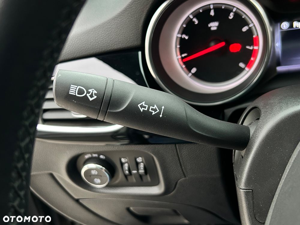 Opel Astra 1.4 Turbo Start/Stop Edition - 35