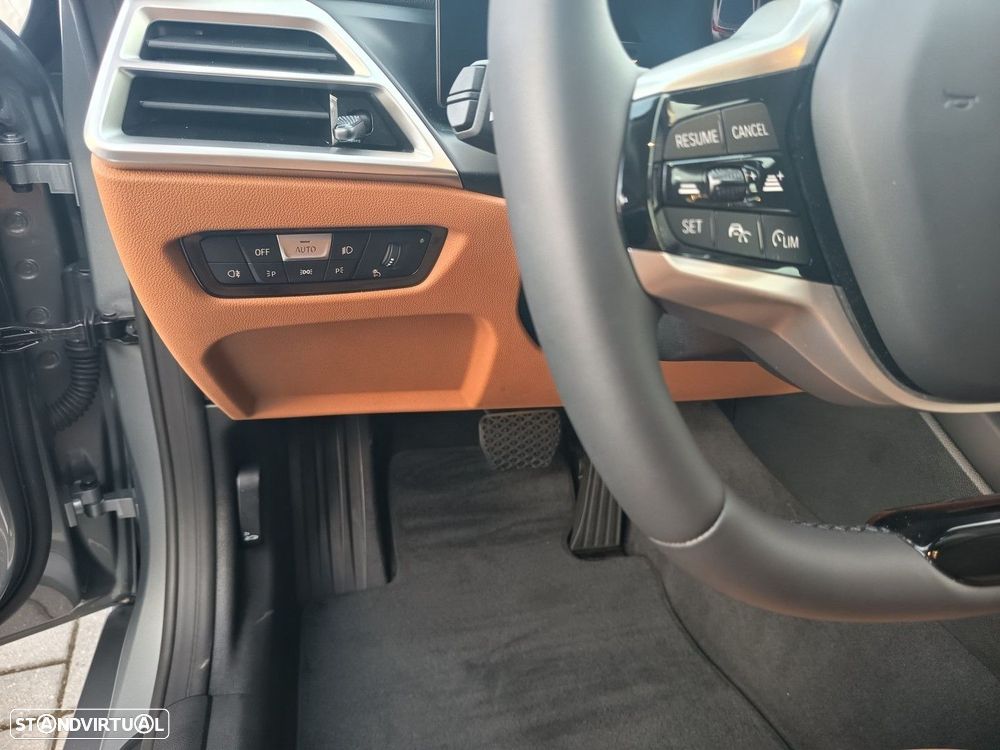 BMW i4 eDrive35 - 18