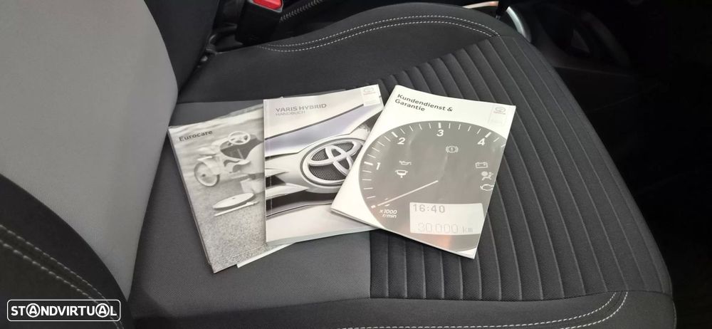 Toyota Yaris 1.5 HSD Comfort+P.Style - 37