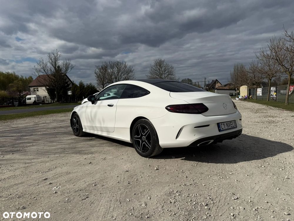 Mercedes-Benz Klasa C 300 9G-TRONIC - 7