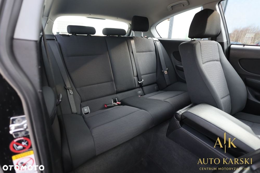BMW Seria 1 - 33