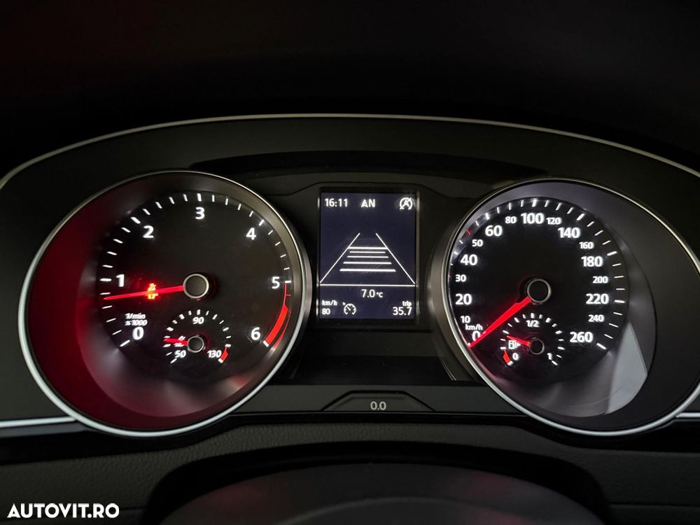 Volkswagen Passat Variant 2.0 TDI DSG (BlueMotion Technology) Highline - 8