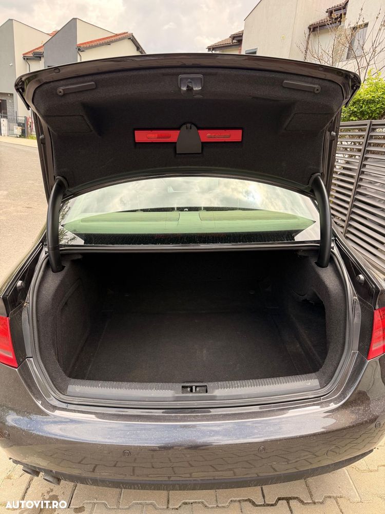 Audi A4 Limuzina 2.0 TDI - 7