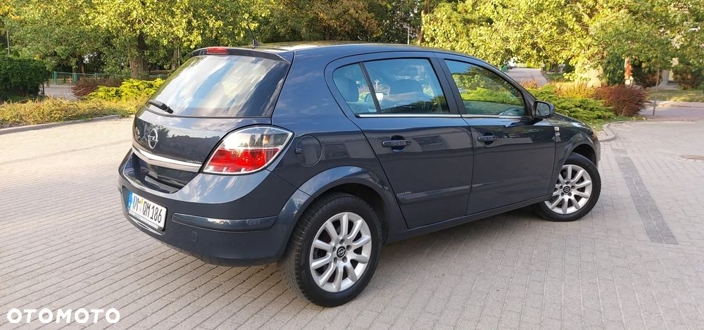 Opel Astra 1.8 Edition - 20