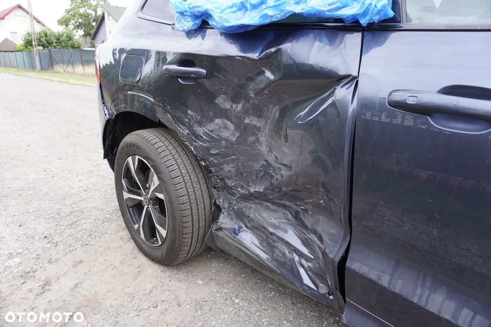 Volvo XC 60 B5 B AWD Plus Dark - 6