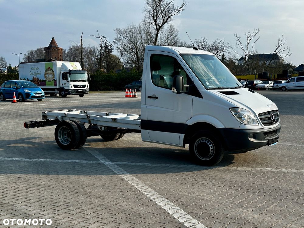 Mercedes-Benz Sprinter - 4