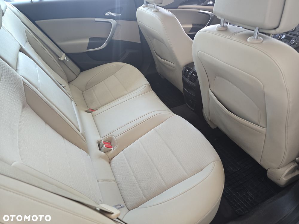 Opel Insignia - 9