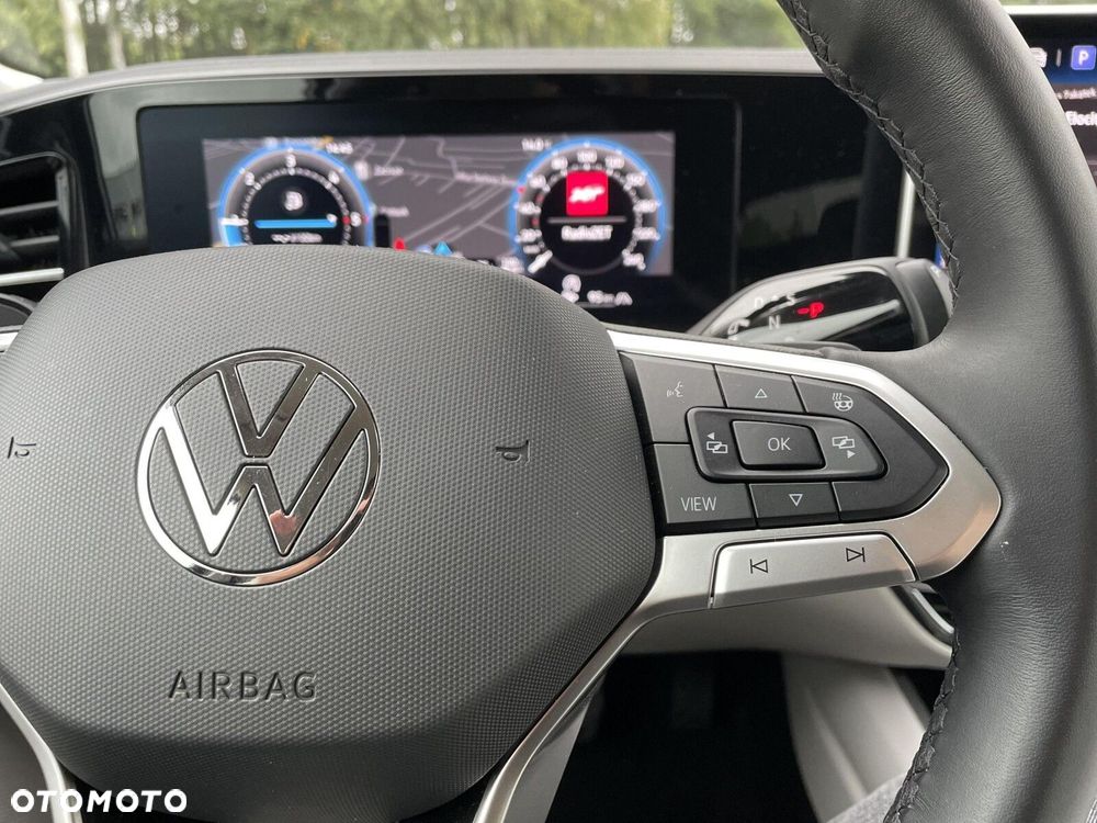 Volkswagen Passat - 15