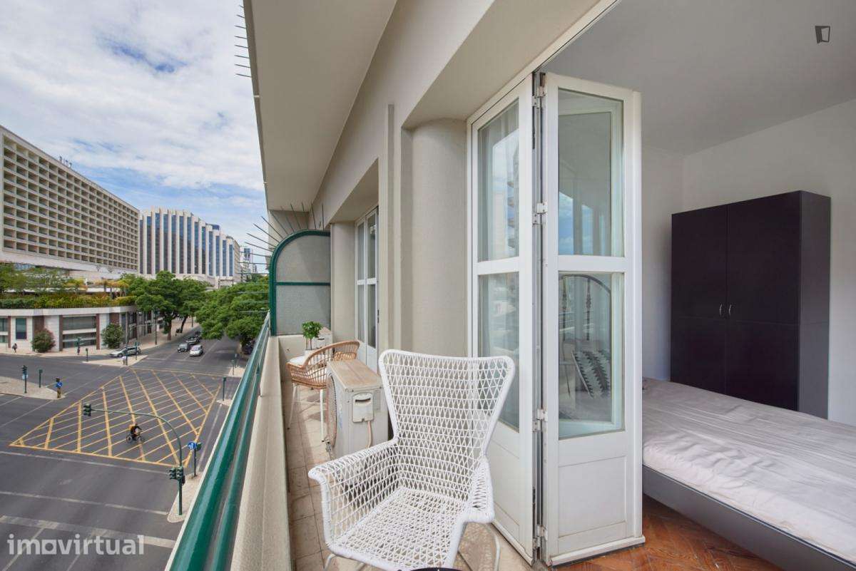 Quarto - localizado em Marquês de Pombal Lisbon - Grande imagem: 4/60
