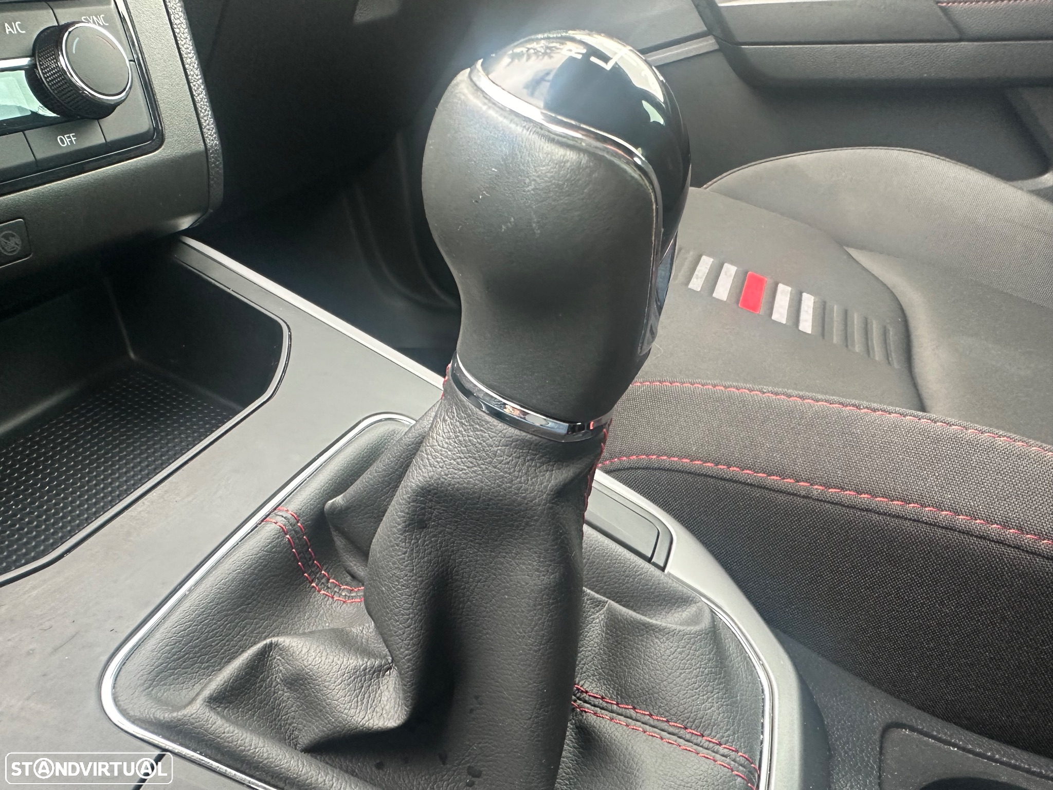 SEAT Arona 1.0 TSI FR - 40
