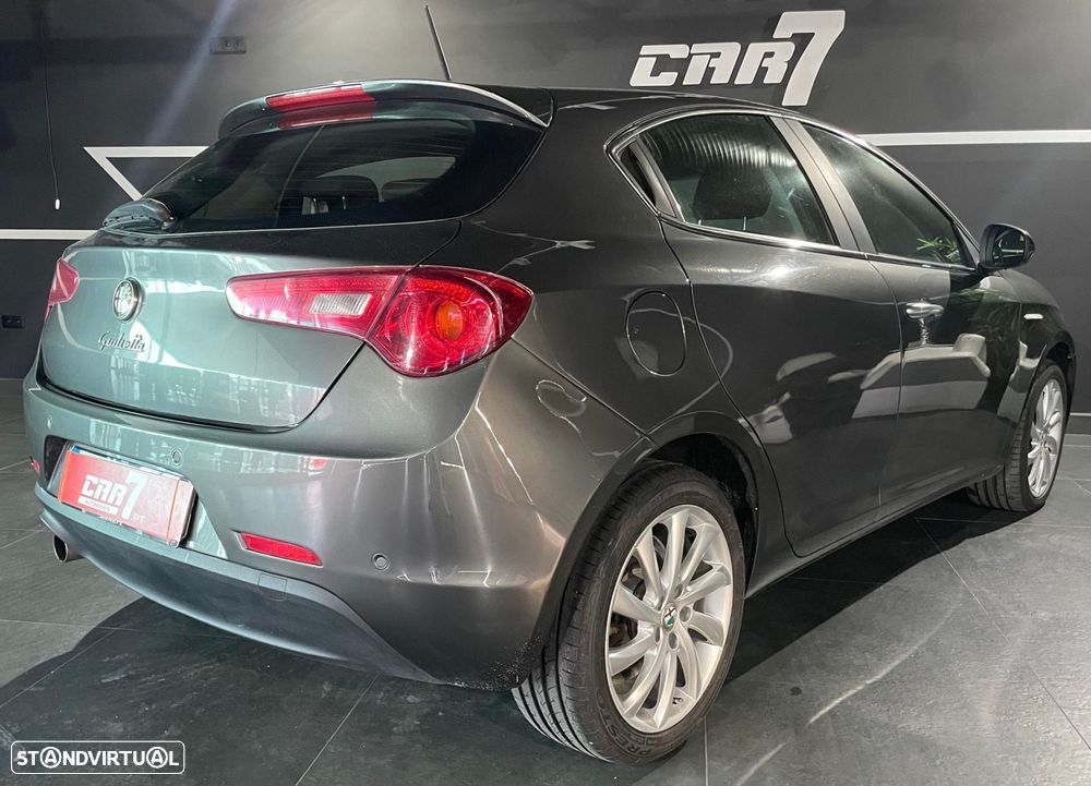 Alfa Romeo Giulietta 1.6 JTDm Corporate - 6