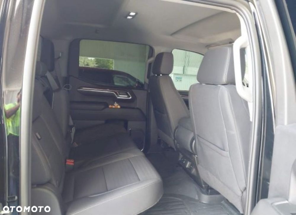 GMC Sierra - 8
