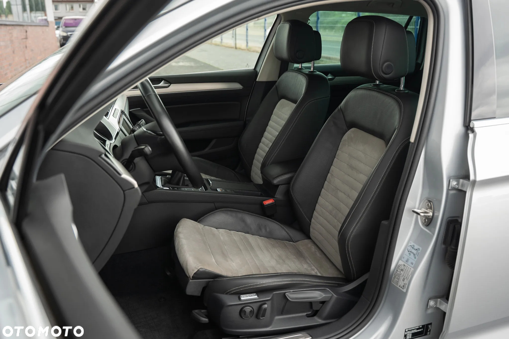 Volkswagen Passat 2.0 TDI BMT Comfortline - 20