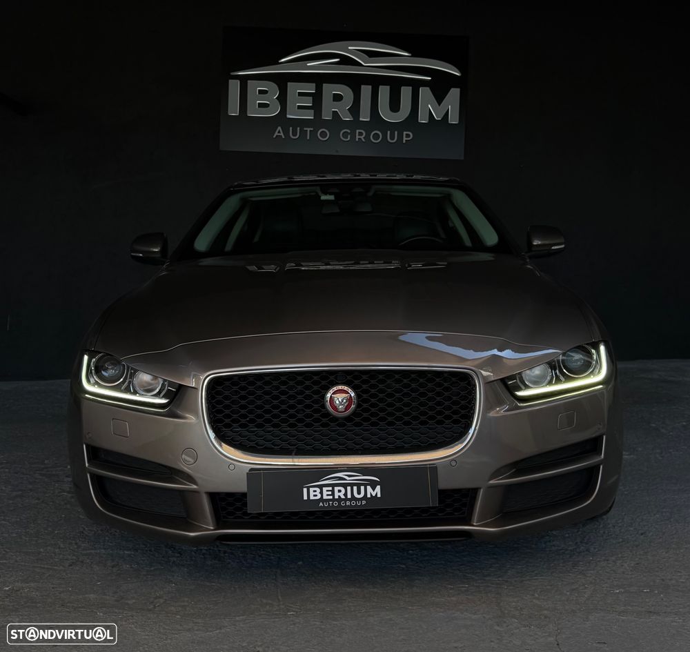 Jaguar XE E-Performance Aut. R-Sport - 3