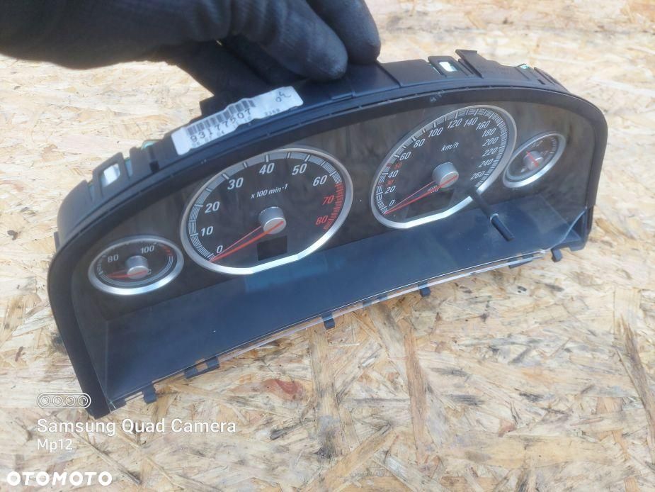 LICZNIK - ZEGARY OPEL VECTRA C 93177507 - 1