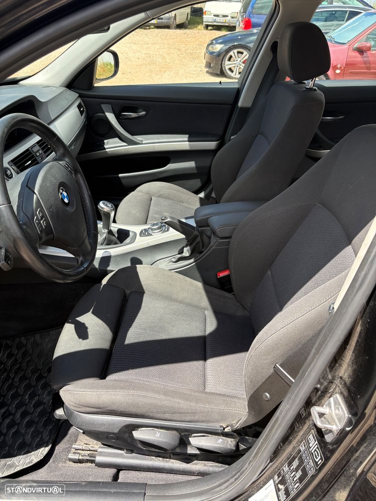 BMW 320 d xDrive - 9