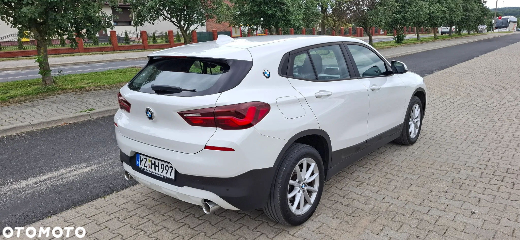BMW X2 sDrive18d Business Edition - 4
