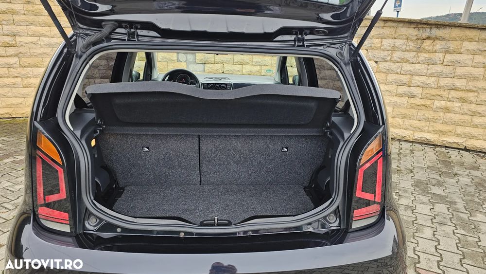 Volkswagen up! BlueMotion Technology club - 17