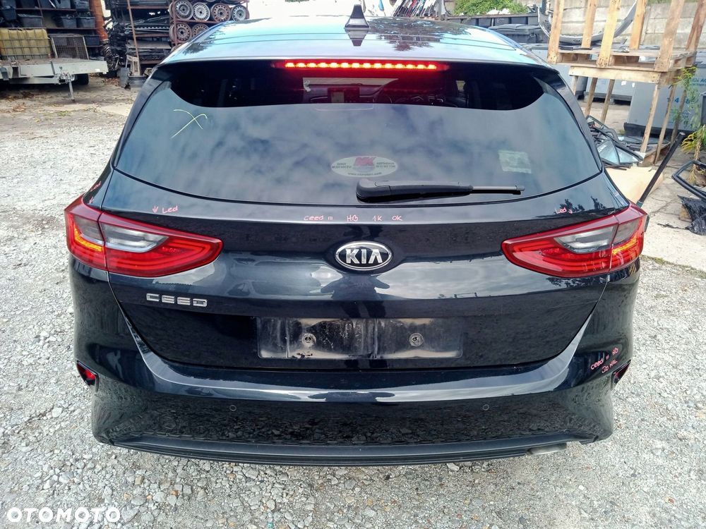 kia ceed iii hb klapa tył tylna kompletna kamera 1k 2018-