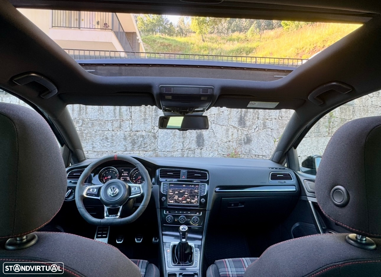 VW Golf 2.0 TSi GTi Performance - 19