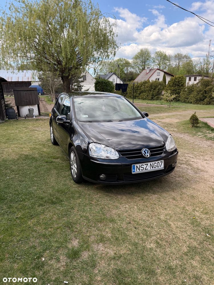 Volkswagen Golf 1.6 Trendline - 1