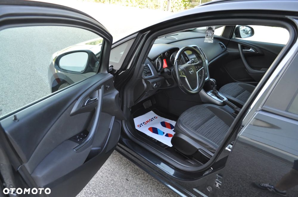 Opel Astra 1.4 Turbo Automatik Exklusiv - 12