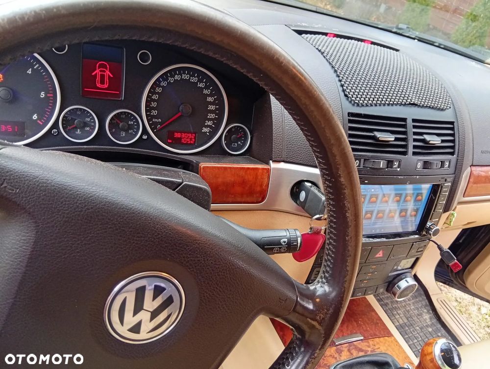 Volkswagen Touareg 2.5 R5 TDI - 5