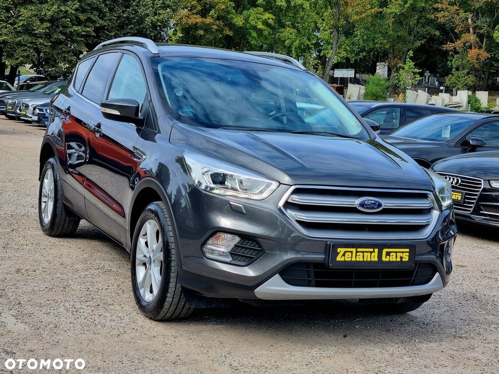 Ford Kuga 1.5 EcoBoost 2x4 Titanium - 3