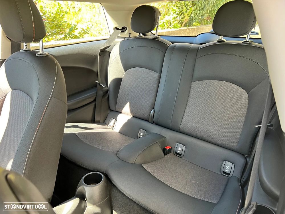 MINI 3 Portas Cooper D Seven - 12