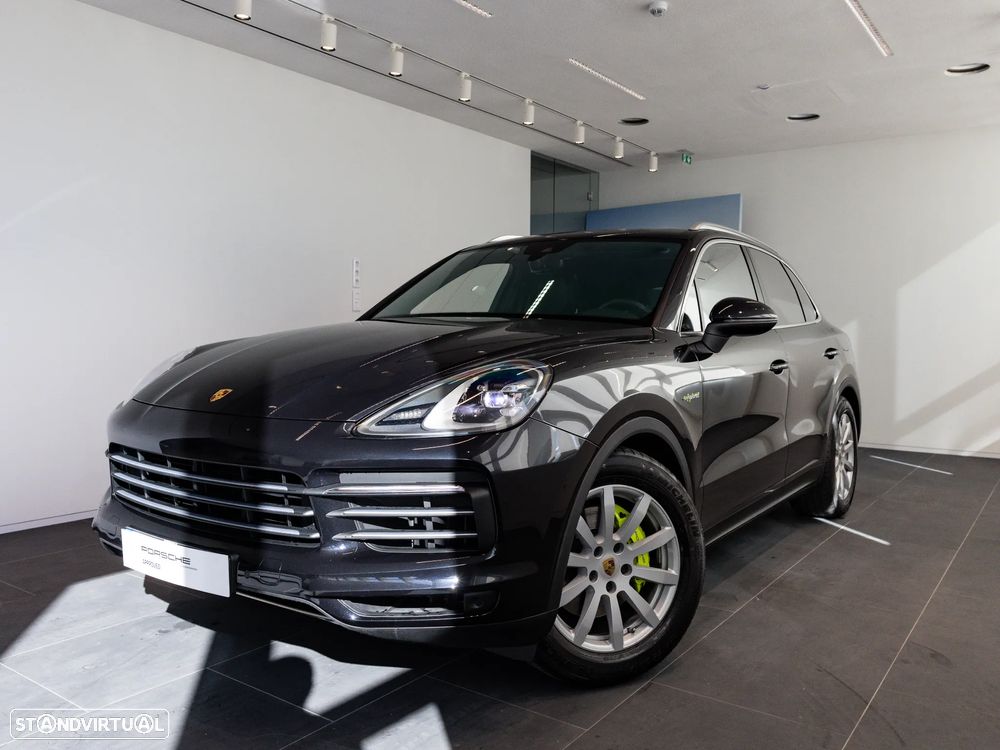Porsche Cayenne E-Hybrid - 4