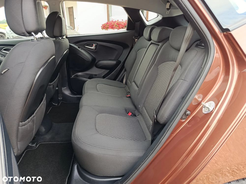 Hyundai ix35 blue 1.6 2WD Finale Silver - 14