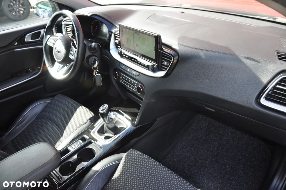 Kia XCeed 1.6 CRDi EDITION 7 - 32