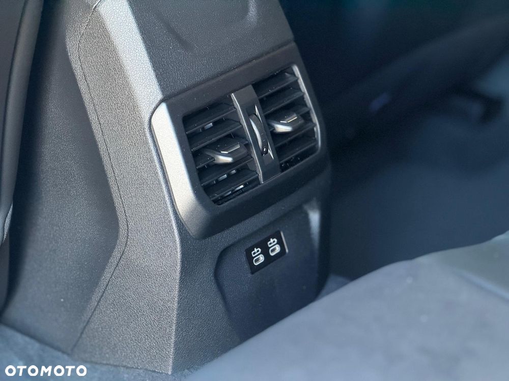 BMW Seria 1 120 - 25