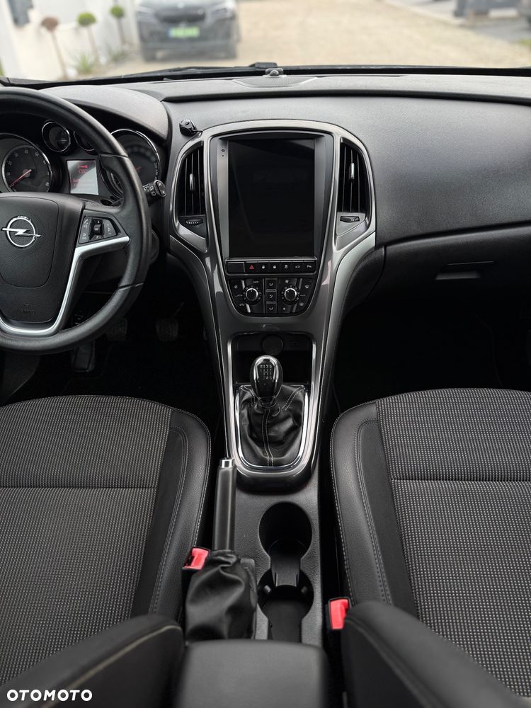 Opel Astra 1.4 T Cosmo - 15