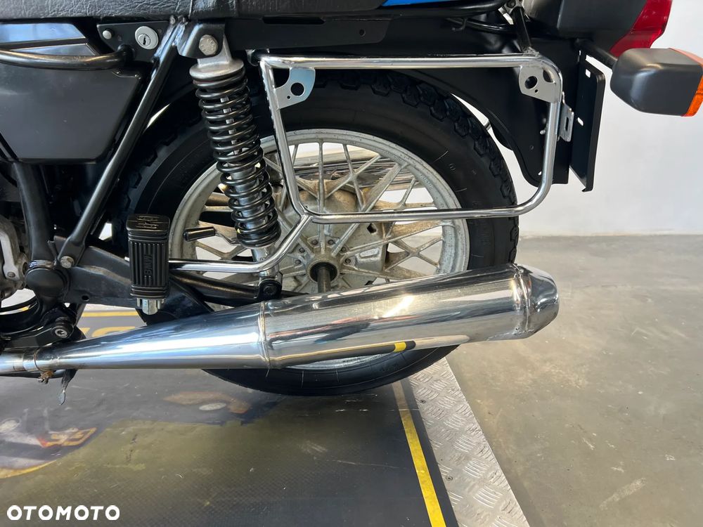 BMW R - 19