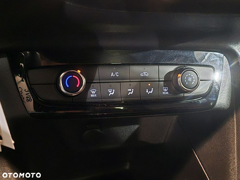 Opel Corsa 1.2 Elegance S&S - 30