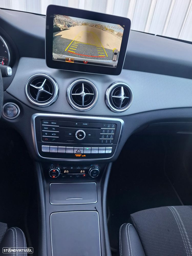 Mercedes-Benz GLA 220 d 4Matic 7G-DCT Urban - 6