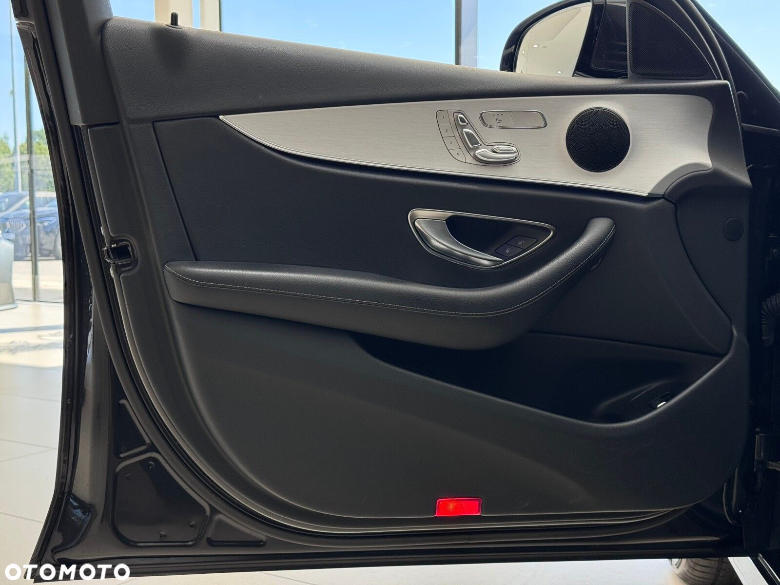 Mercedes-Benz Klasa E - 12
