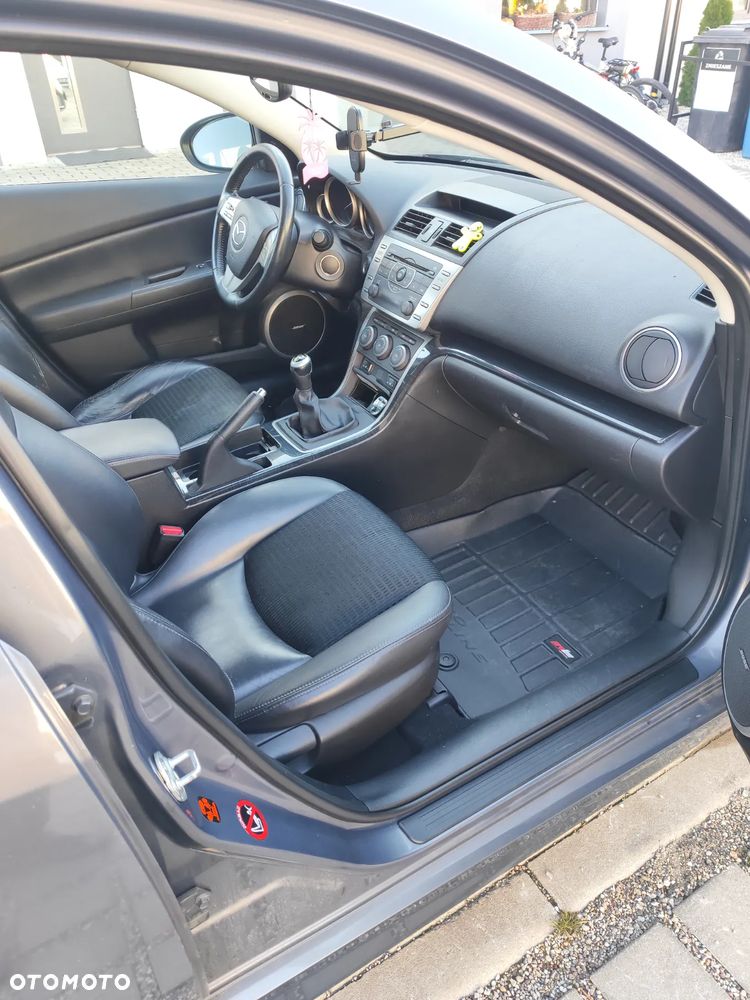 Mazda 6 2.2 CD Exclusive + - 7