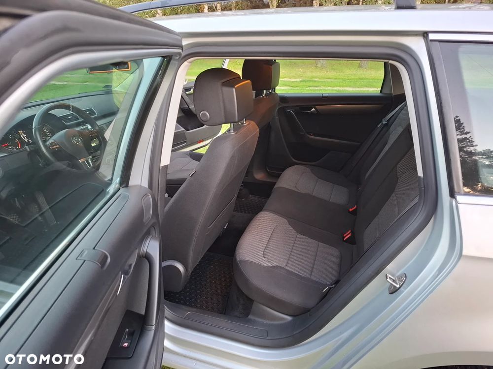 Volkswagen Passat 2.0 TDI Comfortline - 7