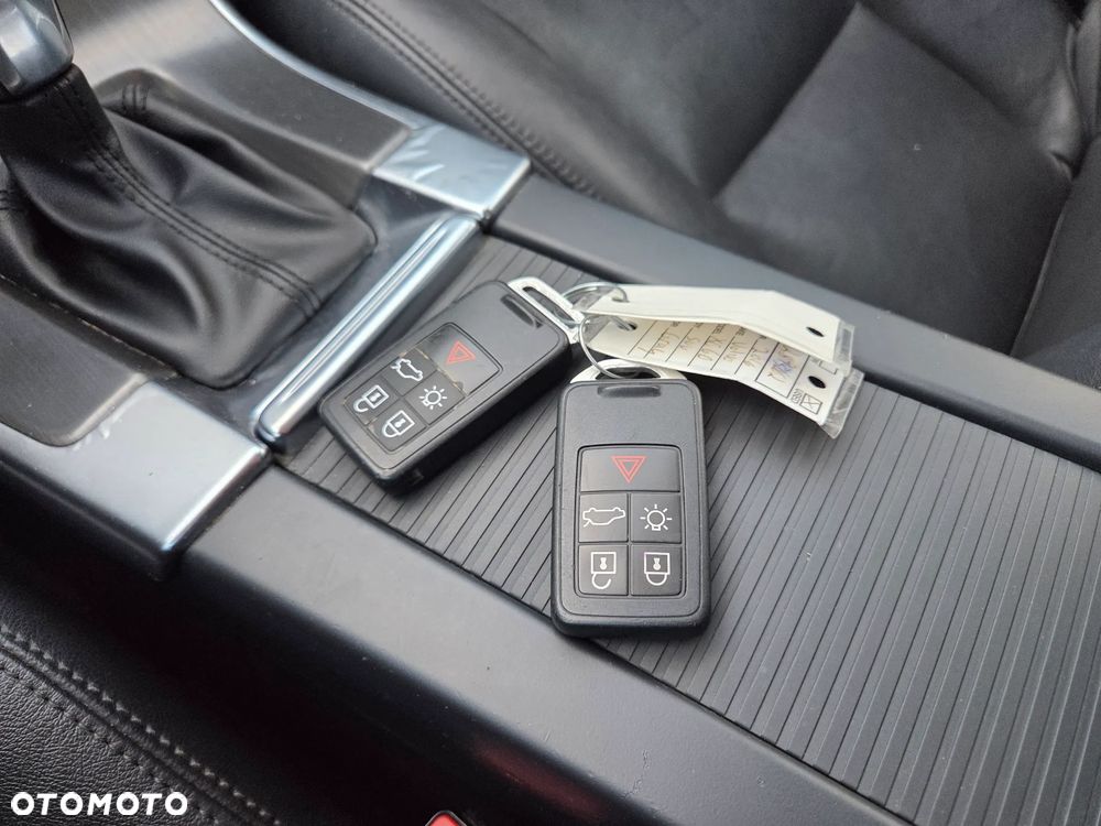 Volvo XC 60 T6 AWD Geartronic Summum - 15