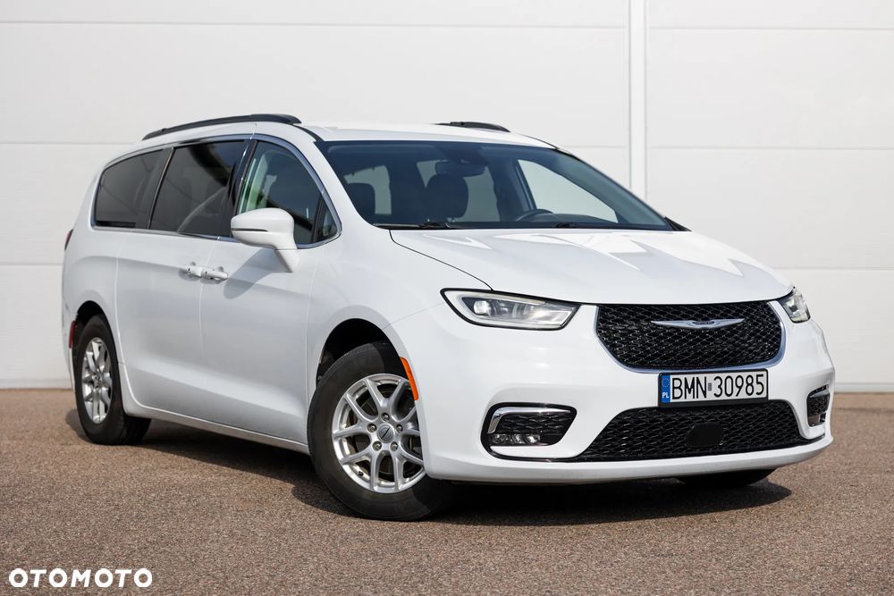 Chrysler Pacifica - 1