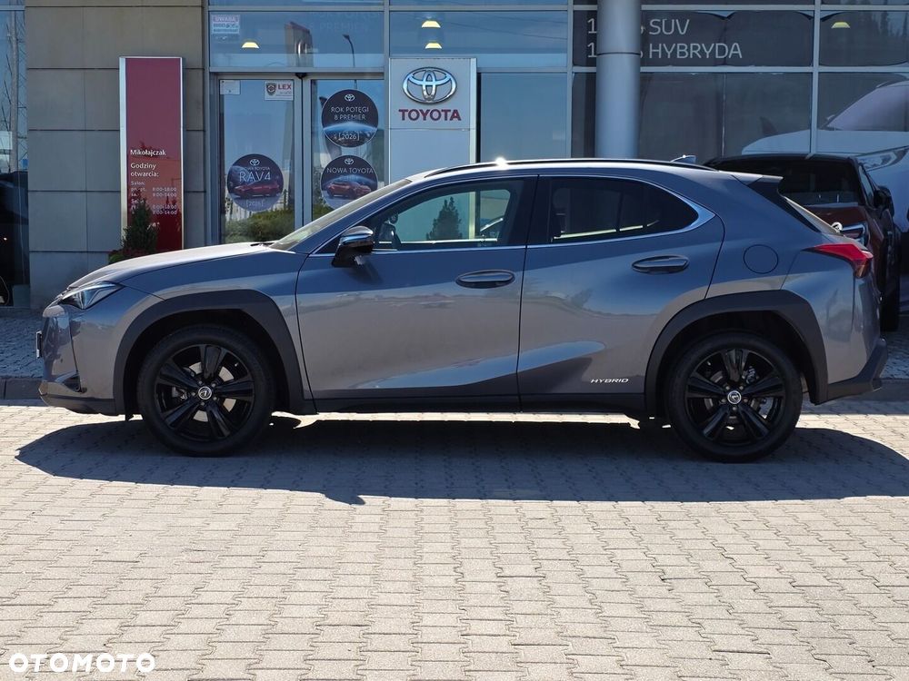 Lexus UX - 3