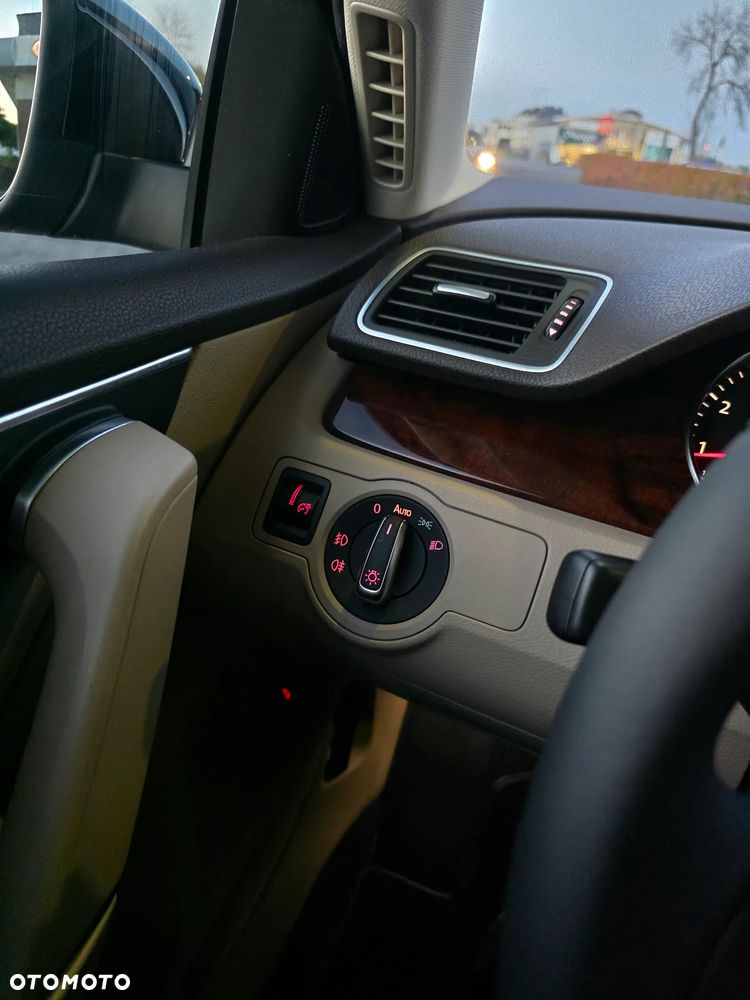 Volkswagen Passat 2.0 TSI Highline DSG - 12