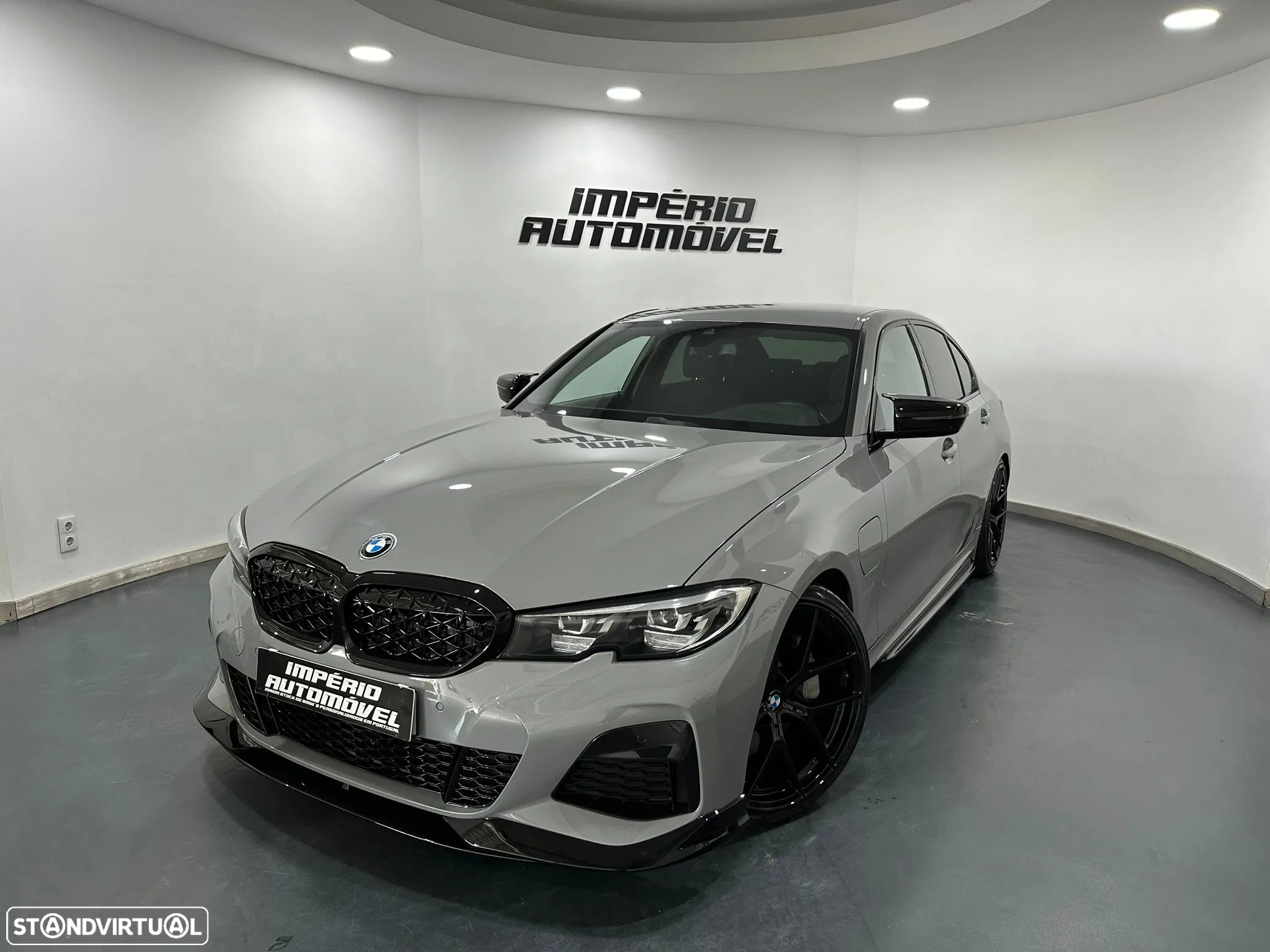 BMW 330 - 3