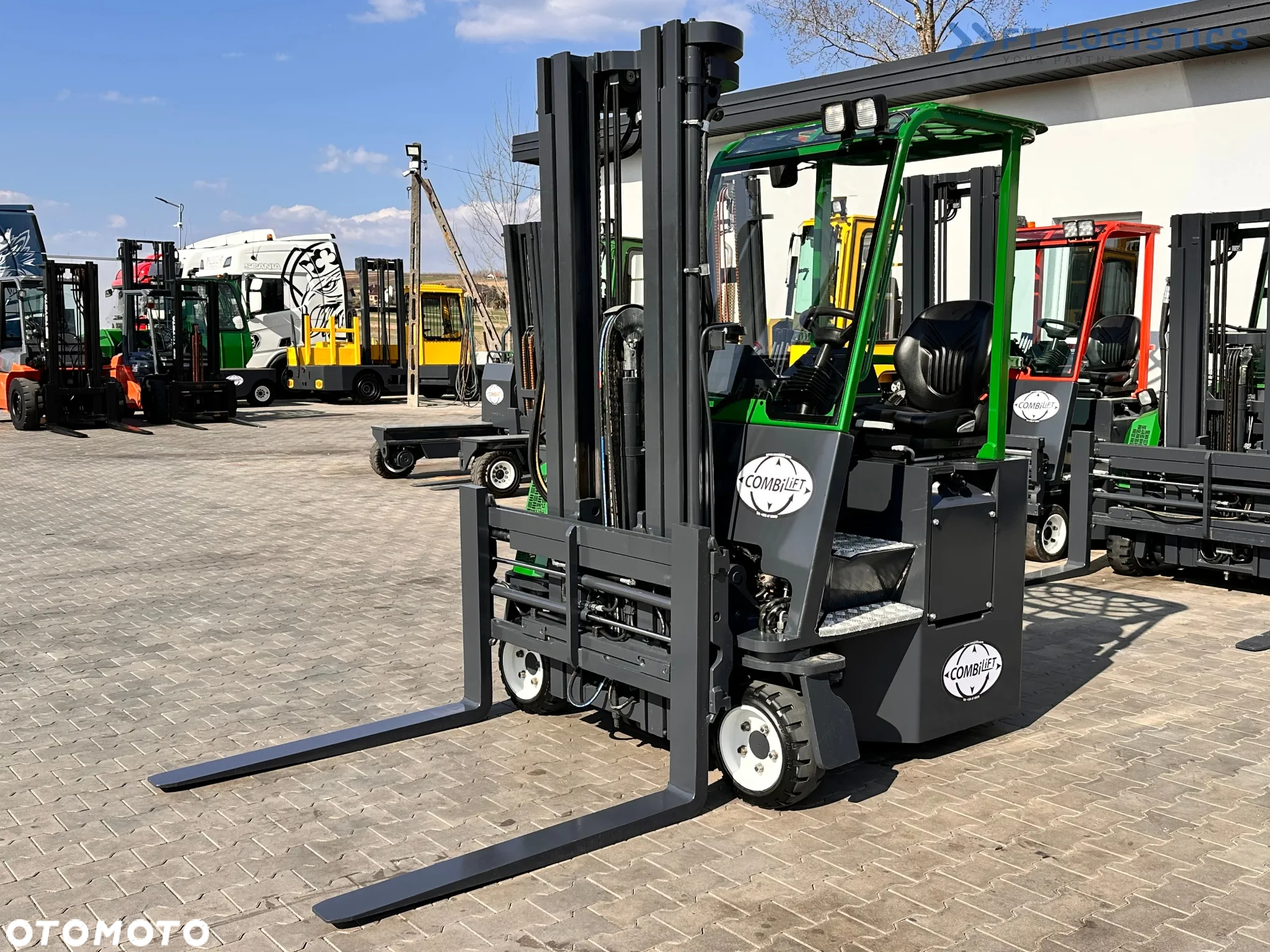 Combilift CB2500 / DIESEL / TRIPLEX / 5500MM / WOLNY SKOK / PRZESUW WIDEŁ / POZYCJONER / JAK NOWY - 3