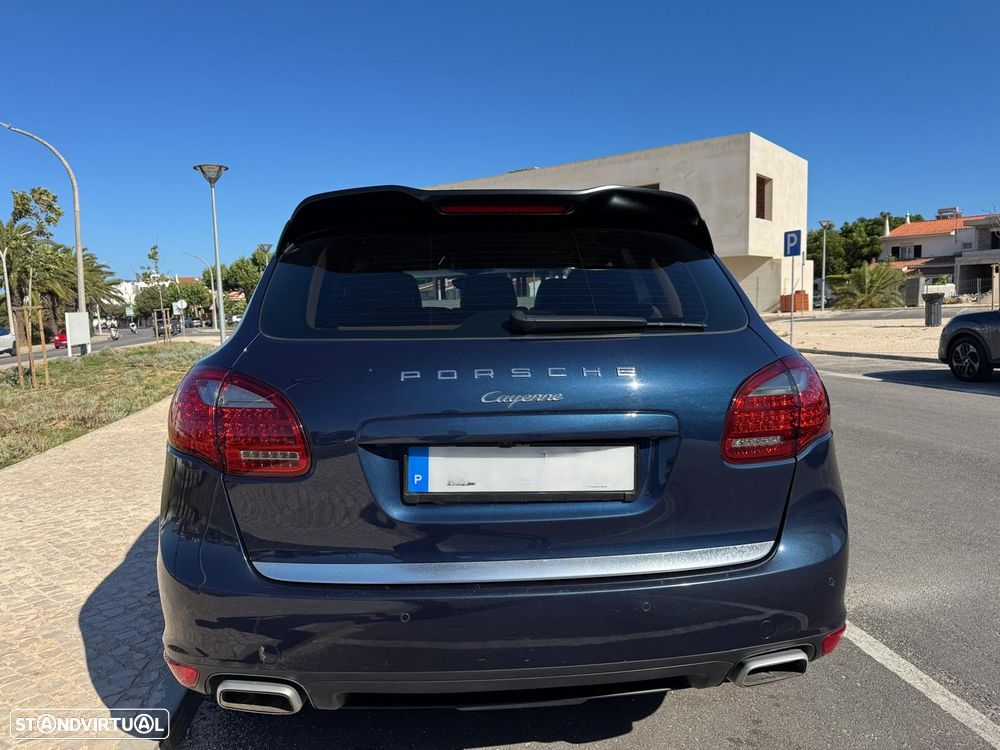 Porsche Cayenne - 8